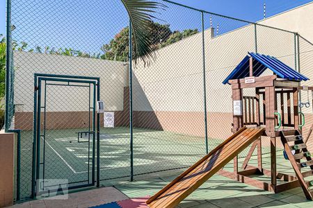 Apartamento à venda com 130m², 4 quartos e 3 vagas Apartamento à venda com 130m², 4 quartos e 3 vagasCondomínio