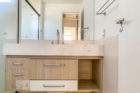 Apartamento à venda com 130m², 4 quartos e 3 vagas Apartamento à venda com 130m², 4 quartos e 3 vagasBanheiro do Quarto 3