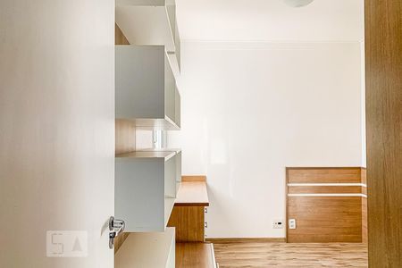 Apartamento à venda com 130m², 4 quartos e 3 vagas Apartamento à venda com 130m², 4 quartos e 3 vagasQuarto 1