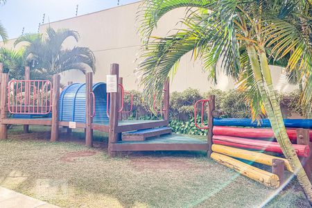 Apartamento à venda com 130m², 4 quartos e 3 vagas Apartamento à venda com 130m², 4 quartos e 3 vagasCondomínio