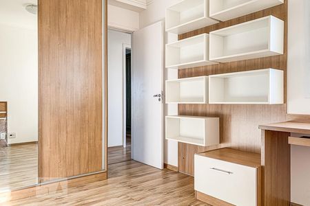 Apartamento à venda com 130m², 4 quartos e 3 vagas Apartamento à venda com 130m², 4 quartos e 3 vagasQuarto 1