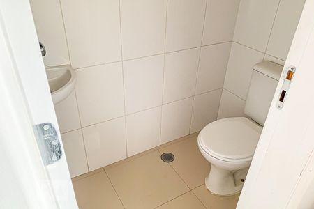 Apartamento à venda com 130m², 4 quartos e 3 vagas Apartamento à venda com 130m², 4 quartos e 3 vagasBanheiro de Serviço