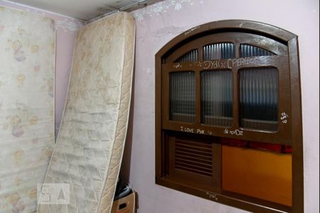 Casa à venda com 210m², 3 quartos e 2 vagas Casa à venda com 210m², 3 quartos e 2 vagasQuarto 2