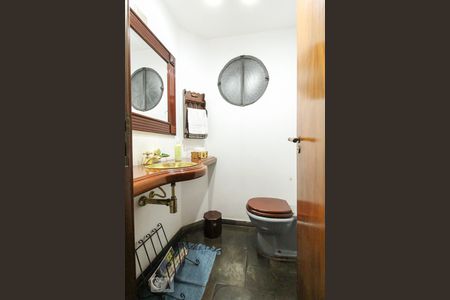 Lavabo de casa à venda com 3 quartos, 200m² em Água Fria, São Paulo
