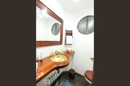 Lavabo de casa à venda com 3 quartos, 200m² em Água Fria, São Paulo