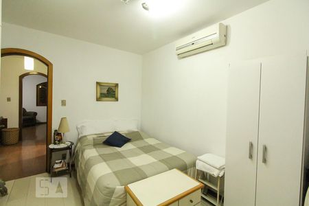 Casa à venda com 200m², 3 quartos e 4 vagas Casa à venda com 200m², 3 quartos e 4 vagasQuarto 1