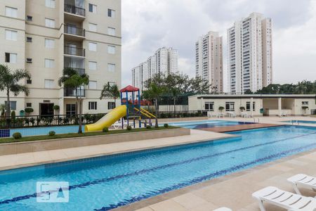 Apartamento à venda com 70m², 3 quartos e 1 vaga Apartamento à venda com 70m², 3 quartos e 1 vagaPiscina