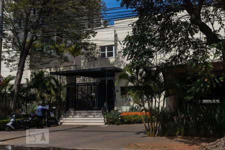 Apartamento à venda com 70m², 3 quartos e 1 vaga Apartamento à venda com 70m², 3 quartos e 1 vagaFachada