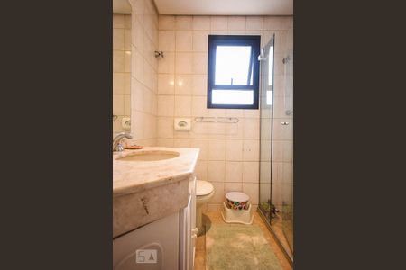 Apartamento à venda com 132m², 3 quartos e 2 vagas Apartamento à venda com 132m², 3 quartos e 2 vagasBanheiro suíte 2