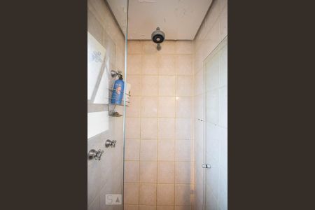 Apartamento à venda com 132m², 3 quartos e 2 vagas Apartamento à venda com 132m², 3 quartos e 2 vagasChuveiro do banheiro da suíte 2