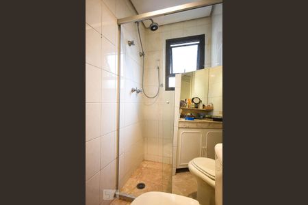 Apartamento à venda com 132m², 3 quartos e 2 vagas Apartamento à venda com 132m², 3 quartos e 2 vagasBanheiro suíte 3