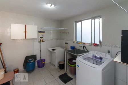 Casa à venda com 200m², 2 quartos e 2 vagasÁrea de Serviço