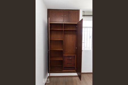 Quarto 1 de apartamento para alugar com 3 quartos, 62m² em Santo Antônio, Belo Horizonte