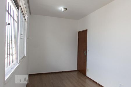 Sala de apartamento para alugar com 3 quartos, 62m² em Santo Antônio, Belo Horizonte