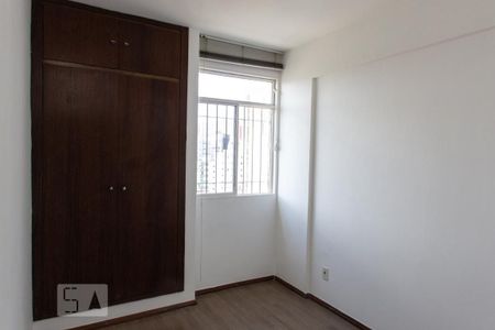 Quarto 1 de apartamento para alugar com 3 quartos, 62m² em Santo Antônio, Belo Horizonte