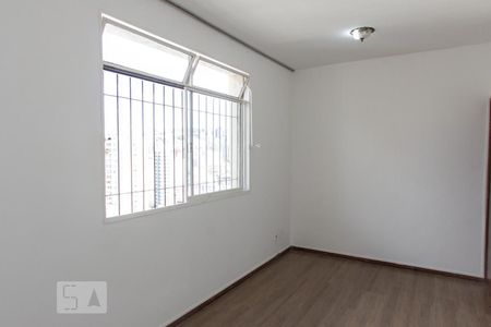 Sala de apartamento para alugar com 3 quartos, 62m² em Santo Antônio, Belo Horizonte