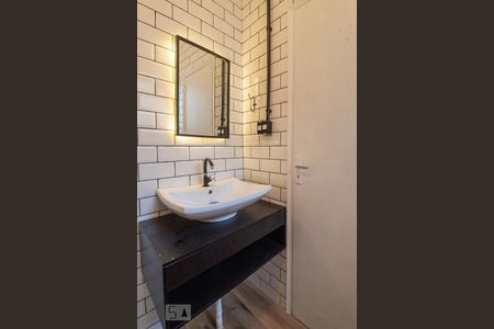 Apartamento à venda com 73m², 2 quartos e sem vaga Apartamento à venda com 73m², 2 quartos e sem vagaBanheiro