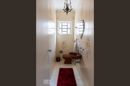 Casa à venda com 224m², 3 quartos e 5 vagas Casa à venda com 224m², 3 quartos e 5 vagasLavabo