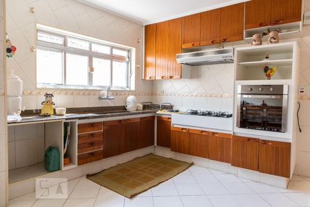 Casa à venda com 224m², 3 quartos e 5 vagas Casa à venda com 224m², 3 quartos e 5 vagasCozinha