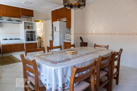 Casa à venda com 224m², 3 quartos e 5 vagas Casa à venda com 224m², 3 quartos e 5 vagasSala de jantar