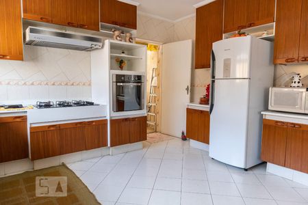 Casa à venda com 224m², 3 quartos e 5 vagas Casa à venda com 224m², 3 quartos e 5 vagasCozinha