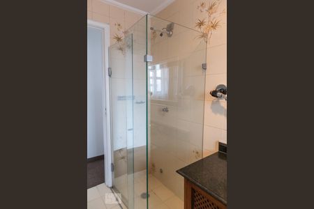 Casa à venda com 224m², 3 quartos e 5 vagas Casa à venda com 224m², 3 quartos e 5 vagasBanheiro