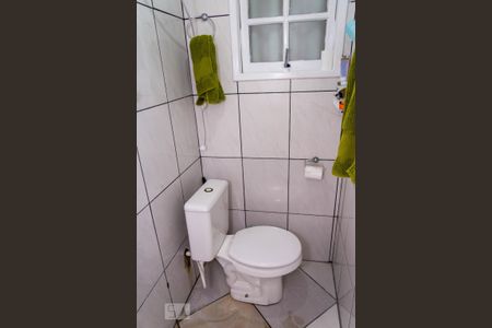 Casa à venda com 124m², 3 quartos e 3 vagasBanheiro