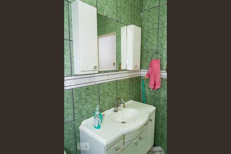 Casa à venda com 124m², 3 quartos e 3 vagasBanheiro