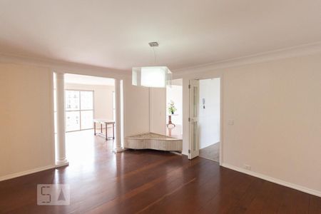 Sala de apartamento para alugar com 3 quartos, 220m² em Cerqueira César, São Paulo