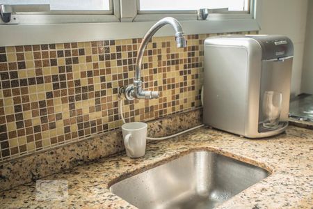 Apartamento à venda com 56m², 2 quartos e 1 vagaCozinha - Torneira