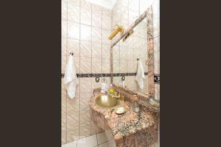 Casa à venda com 560m², 6 quartos e 6 vagas Casa à venda com 560m², 6 quartos e 6 vagasLavabo