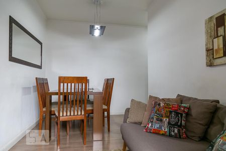 Sala de apartamento à venda com 2 quartos, 57m² em Avenida Jovita, Guarulhos