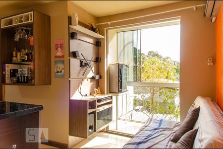 Sala de apartamento para alugar com 2 quartos, 45m² em Olaria, Canoas
