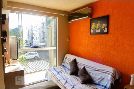 Sala de apartamento para alugar com 2 quartos, 45m² em Olaria, Canoas