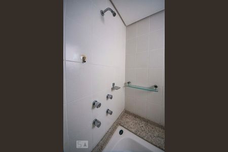 Apartamento à venda com 134m², 3 quartos e 2 vagas Apartamento à venda com 134m², 3 quartos e 2 vagasBanheiro da Suíte 3