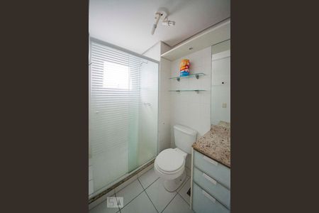 Apartamento à venda com 134m², 3 quartos e 2 vagas Apartamento à venda com 134m², 3 quartos e 2 vagasBanheiro da Suíte 2