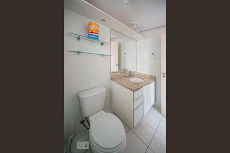 Apartamento à venda com 134m², 3 quartos e 2 vagas Apartamento à venda com 134m², 3 quartos e 2 vagasBanheiro da Suíte 2