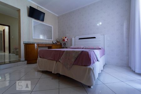 Casa à venda com 236m², 2 quartos e 2 vagasSUITE 1