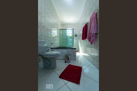 Casa à venda com 236m², 2 quartos e 2 vagasBANHEIRO SUITE 1