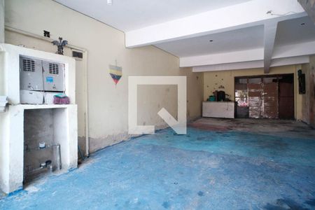 Casa à venda com 210m², 3 quartos e 4 vagas Casa à venda com 210m², 3 quartos e 4 vagasÁrea comum