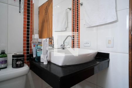 Casa à venda com 210m², 3 quartos e 4 vagas Casa à venda com 210m², 3 quartos e 4 vagasBanheiro