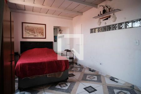 Casa à venda com 210m², 3 quartos e 4 vagas Casa à venda com 210m², 3 quartos e 4 vagasQuarto 2