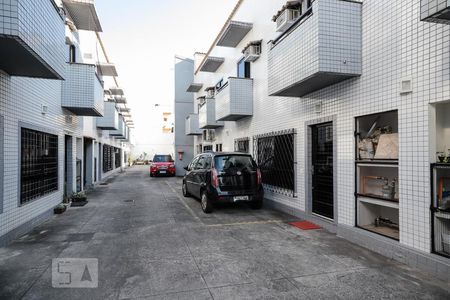 Apartamento à venda com 127m², 2 quartos e 1 vaga Apartamento à venda com 127m², 2 quartos e 1 vagaÁrea Comum