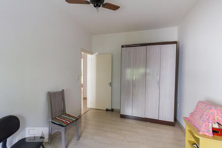 Casa à venda com 171m², 3 quartos e 2 vagasQuarto 2