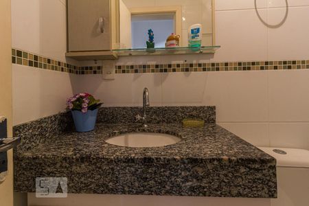 Casa à venda com 171m², 3 quartos e 2 vagasBanheiro 2