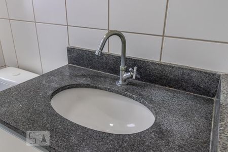 Apartamento à venda com 70m², 3 quartos e 2 vagas Apartamento à venda com 70m², 3 quartos e 2 vagasDetalhe do Banheiro da Suíte
