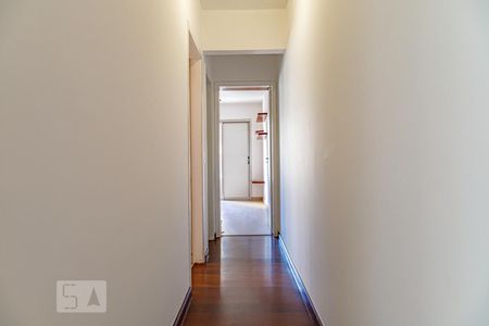 Corredor de apartamento para alugar com 2 quartos, 62m² em Santa Cecilia, São Paulo