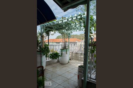 Casa à venda com 200m², 4 quartos e 1 vaga Casa à venda com 200m², 4 quartos e 1 vagaVARANDA QUARTO 3