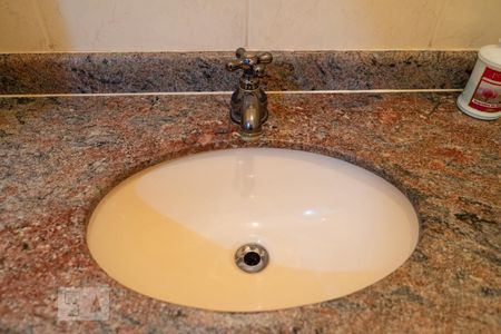 Casa à venda com 149m², 3 quartos e 2 vagas Casa à venda com 149m², 3 quartos e 2 vagasLavabo