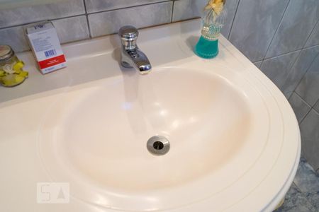 Casa à venda com 149m², 3 quartos e 2 vagas Casa à venda com 149m², 3 quartos e 2 vagasBanheiro suíte 1